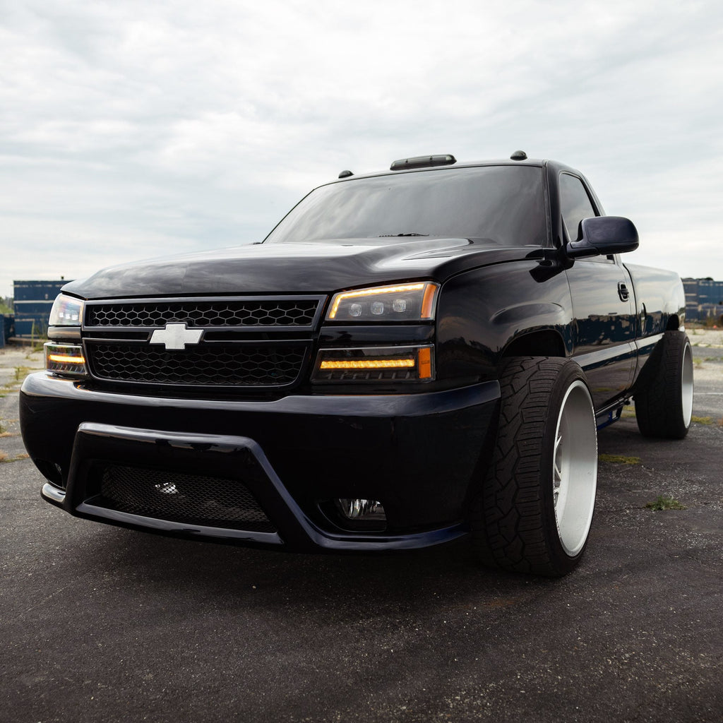 AlphaRex 03-06 Chevrolet Silverado/02-06 Avalanche (without body cladding) NOVA-Series LED Projector Headlights Black