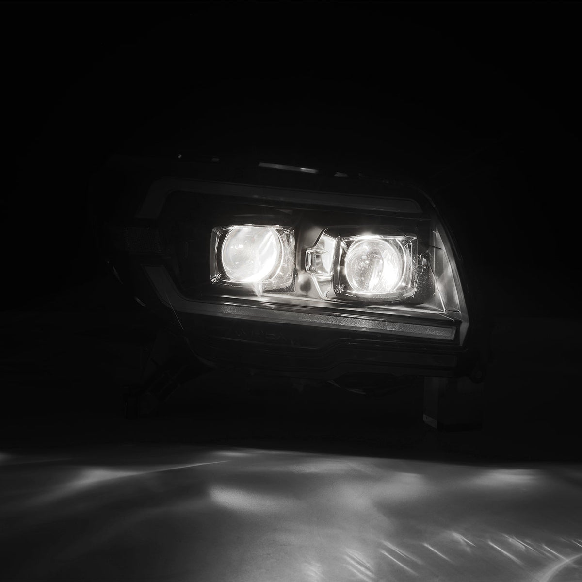 AlphaRex 03-09 Toyota 4Runner LUXX-Series LED Projector Headlights Black