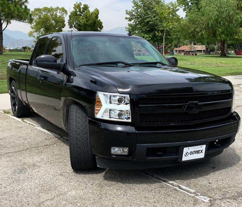 AlphaRex 07-13 Chevrolet Silverado LUXX-Series LED Projector Headlights Chrome