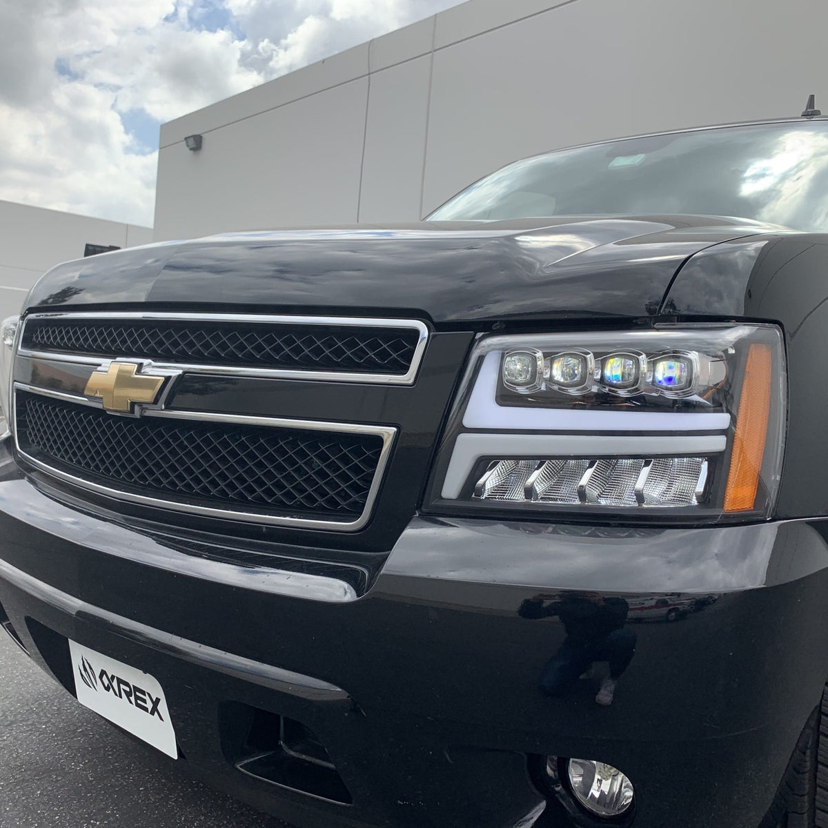 AlphaRex 07-14 Chevrolet Tahoe/Suburban/07-13 Avalanche NOVA-Series LED Projector Headlights Black