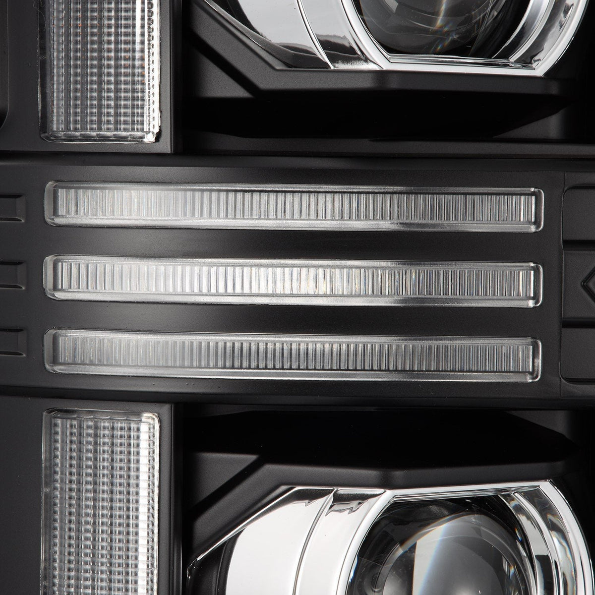 AlphaRex 08-10 Ford Super Duty/Excursion PRO-Series Halogen Projector Headlights Black