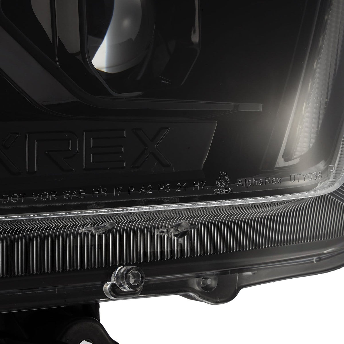 AlphaRex 10-13 Toyota 4Runner PRO-Series Halogen Projector Headlights Alpha-Black