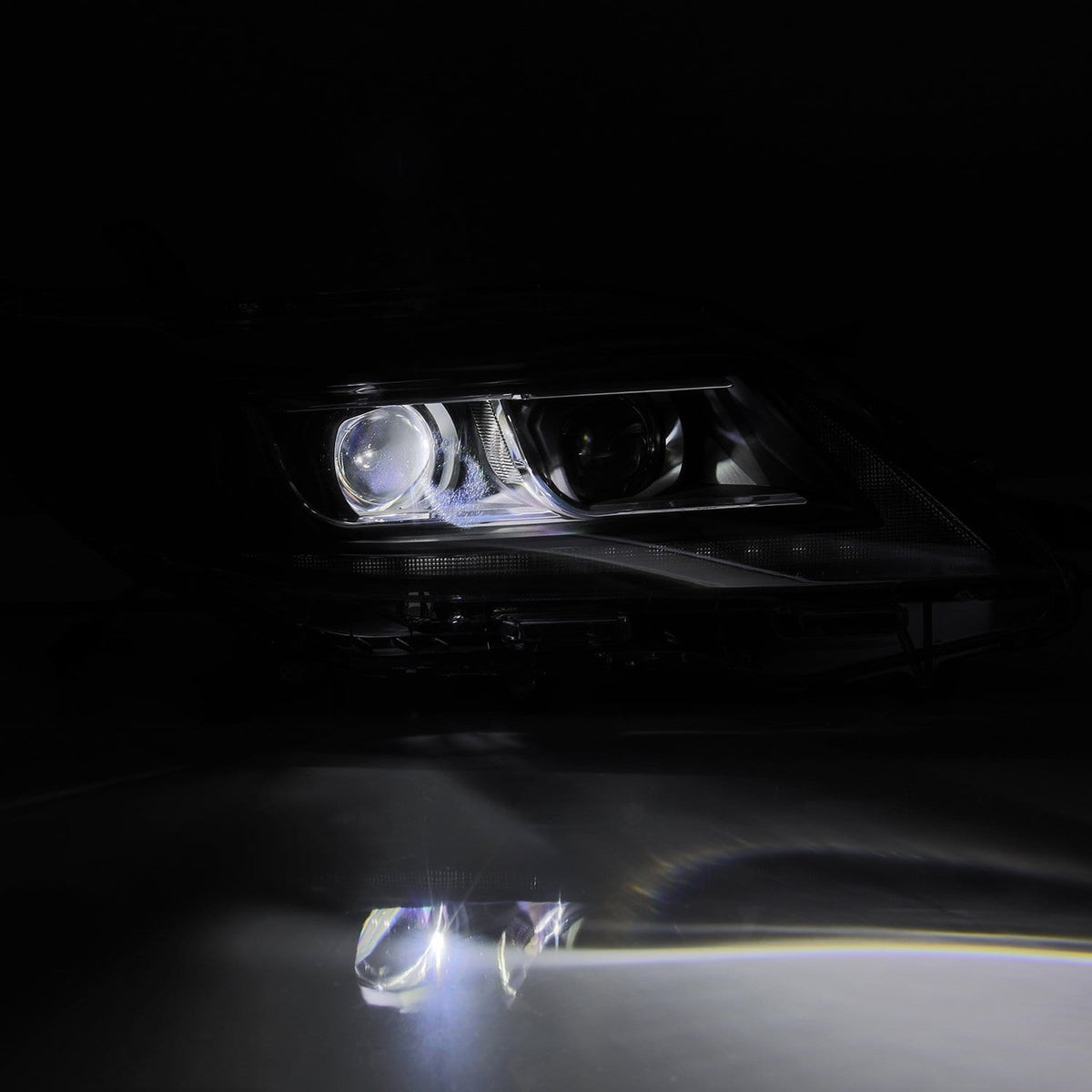 AlphaRex 11-20 Toyota Sienna PRO-Series Halogen Projector Headlights Black