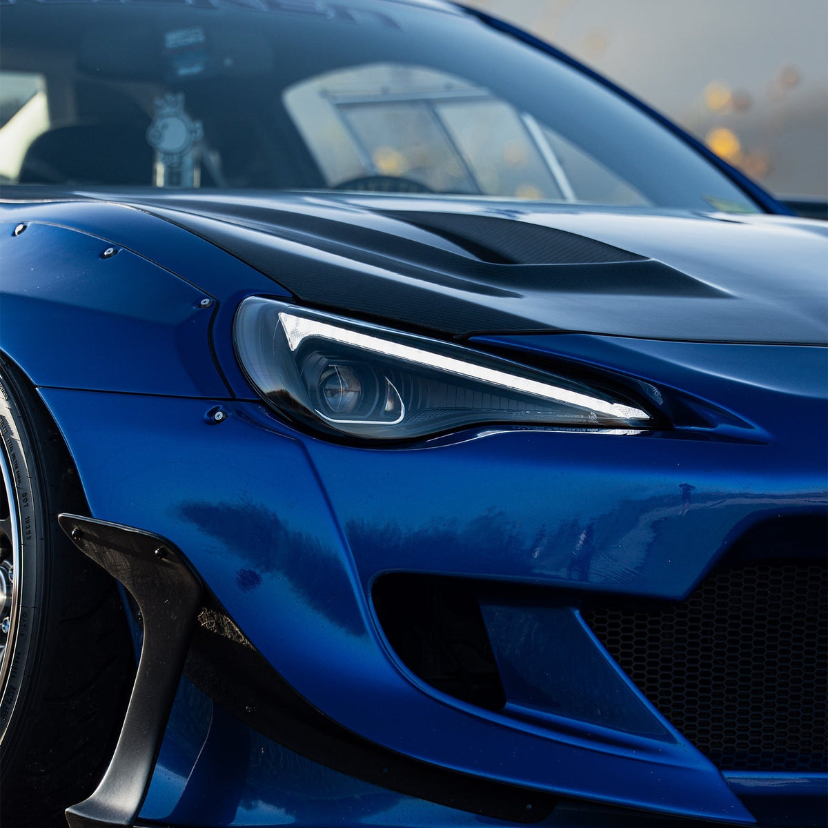 AlphaRex 13-16 Scion FR-S / 17-20 Toyota 86 / 13-20 Subaru BRZ LUXX-Series LED Projector Headlights Black