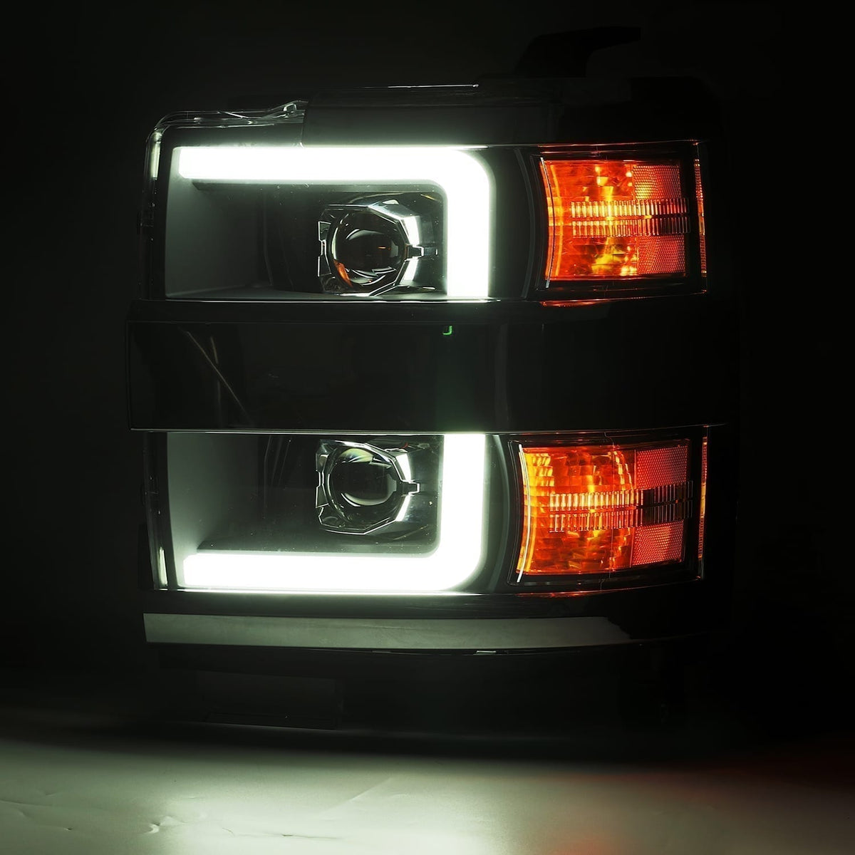 AlphaRex 15-19 Chevrolet Silverado 2500HD/3500HD PRO-Series Halogen Projector Headlights Jet Black