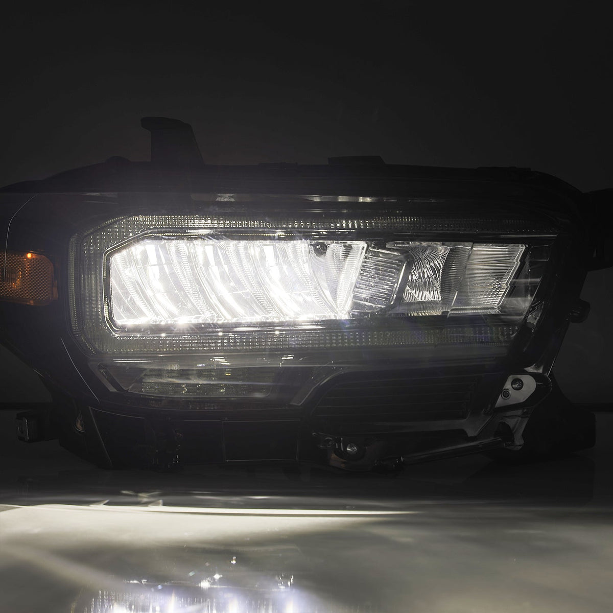 AlphaRex 16-23 Toyota Tacoma LUXX-Series LED Crystal Headlights Black