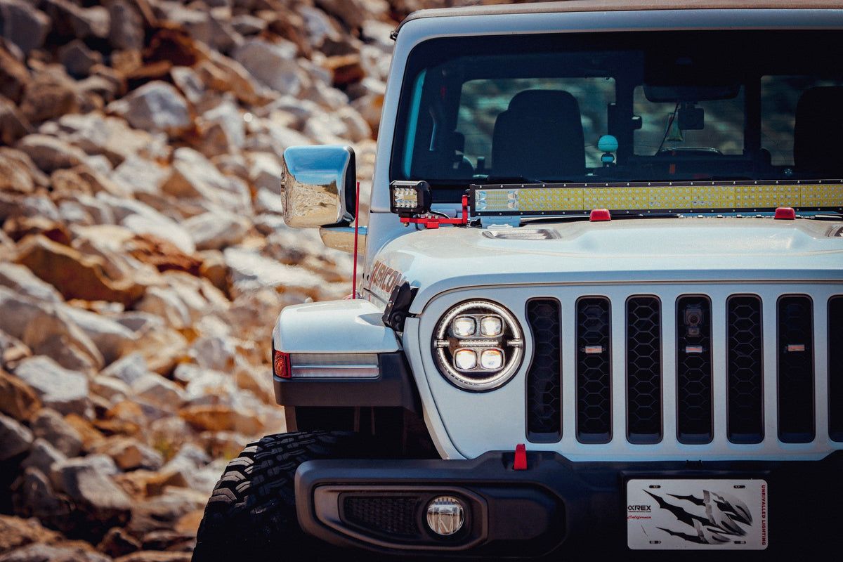 AlphaRex 18-26 Jeep Wrangler JL/Gladiator JT NOVA-Series LED Projector Headlights Black