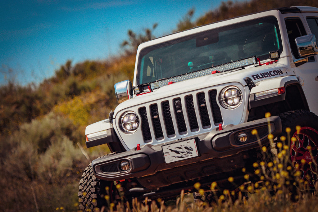 AlphaRex 18-26 Jeep Wrangler JL/Gladiator JT NOVA-Series LED Projector Headlights Black