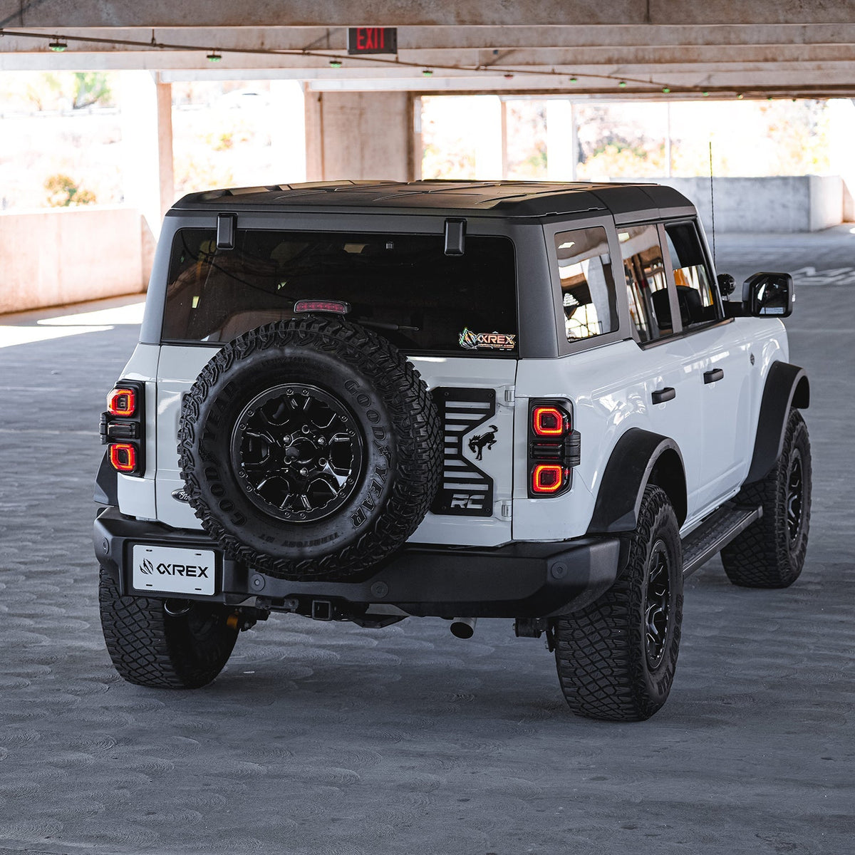 AlphaRex 21-26 Ford Bronco NOVA-Series Prismatic LED Tail Lights Black Clear