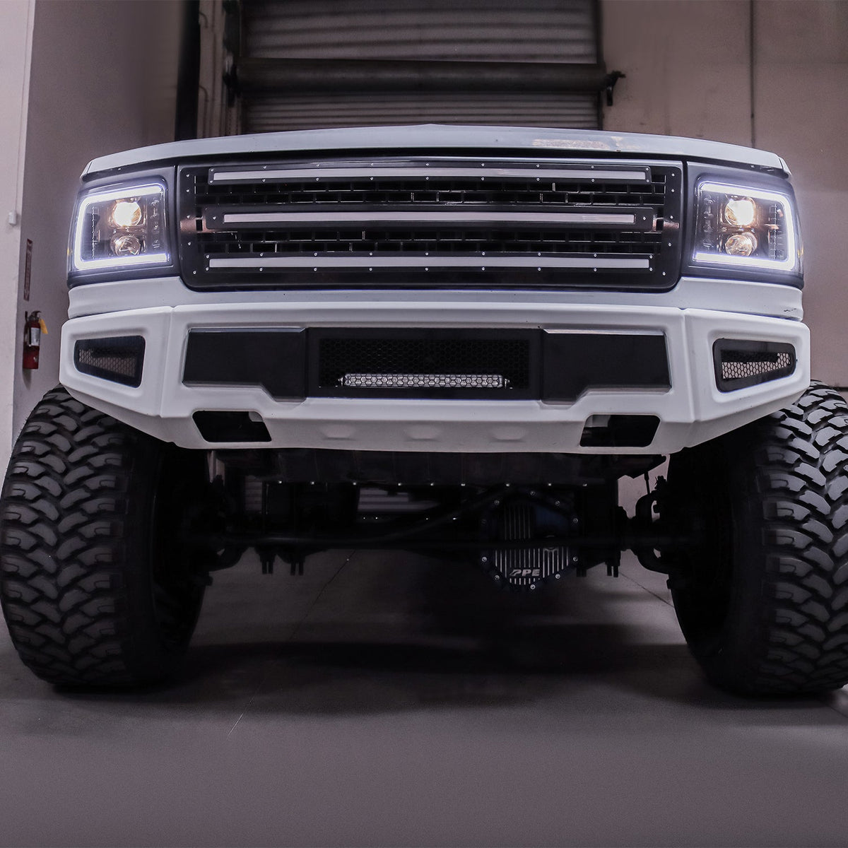 AlphaRex 92-96 Ford F-Series/Bronco LUXX-Series LED Projector Headlights Chrome
