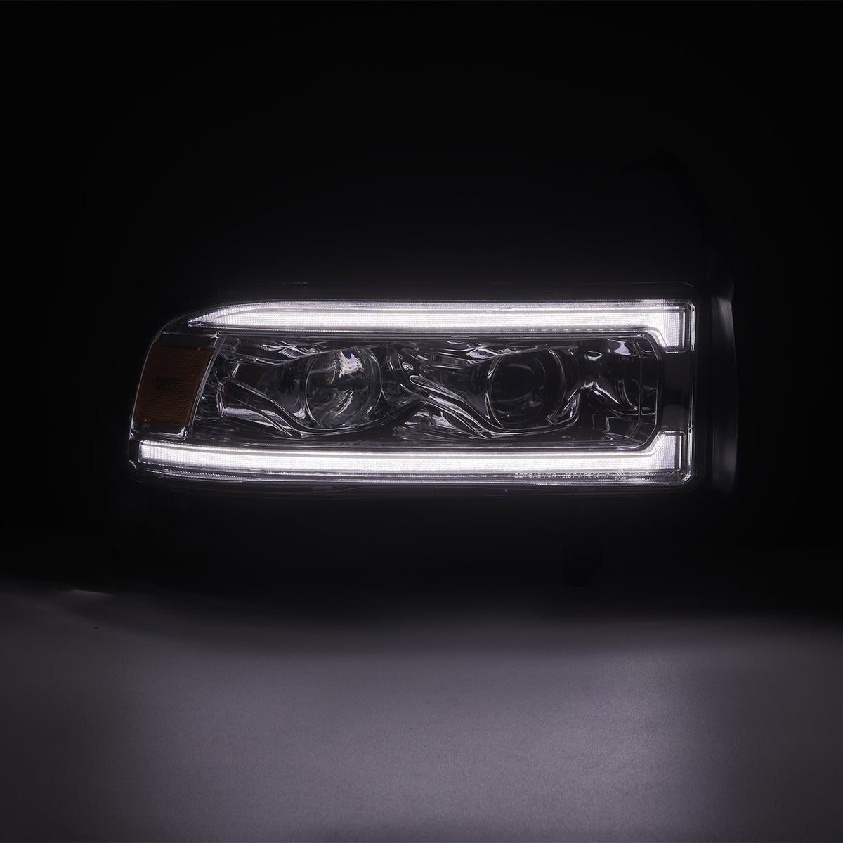 AlphaRex 94-01 Dodge Ram 1500/94-02 Ram 2500/3500 LUXX-Series LED Headlights Chrome