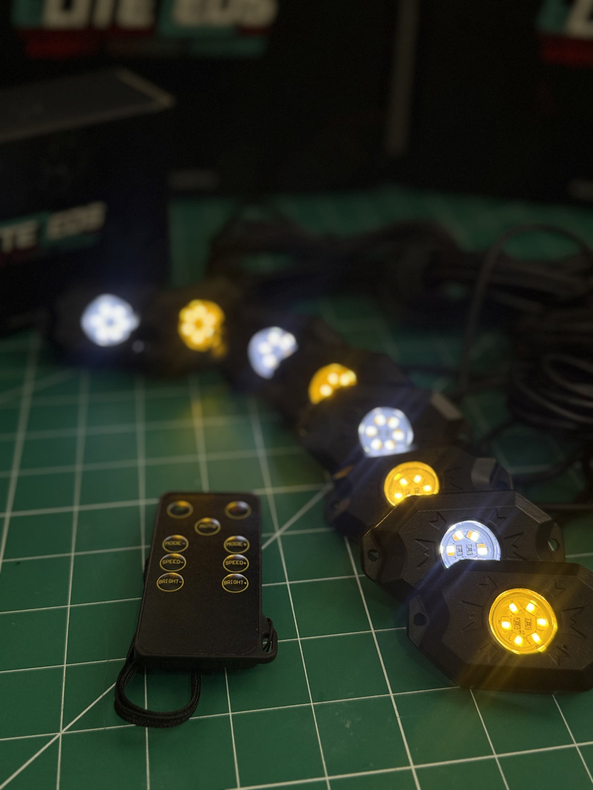 White/Amber Dual-Color Rock Light Kit(8 piece)