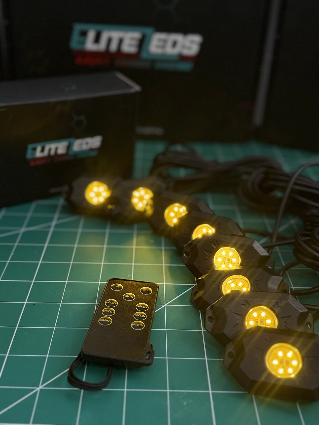 White/Amber Dual-Color Rock Light Kit(8 piece)